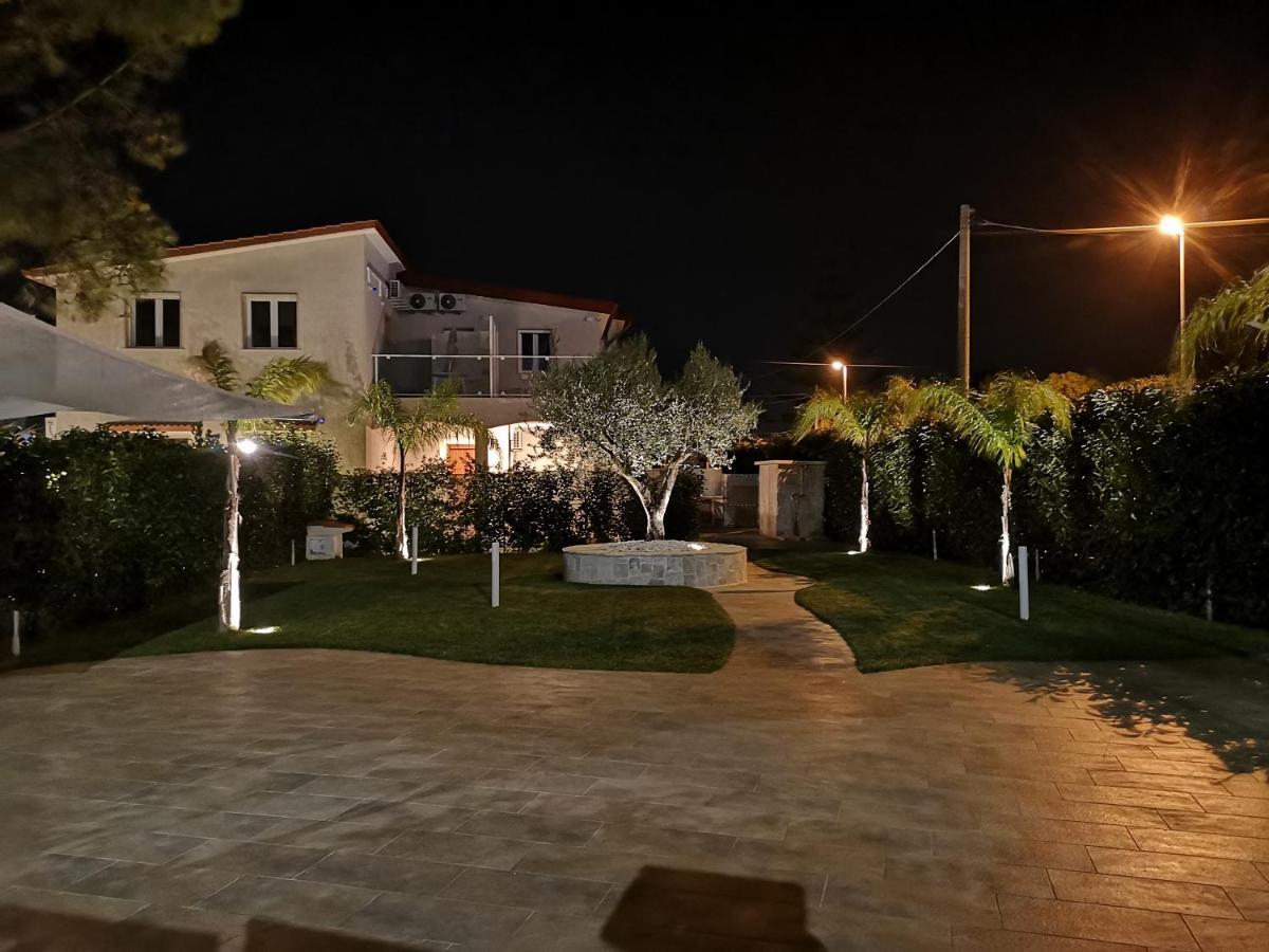 Casa Vacanze Granieri Villa ลีโปราโน ภายนอก รูปภาพ